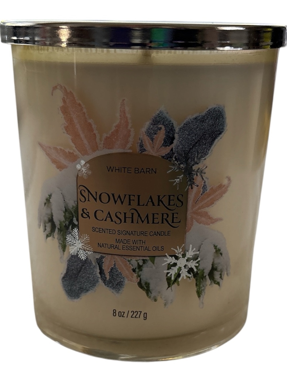 White Barn Snowflakes & Cashmere Scented Candle 8 oz jar single wick NWT